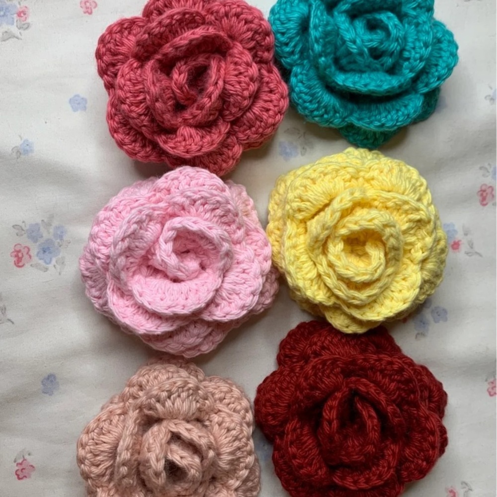 Crochet Roses - Picture 3 of 6